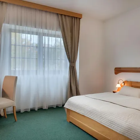 Szálloda Oya 3*