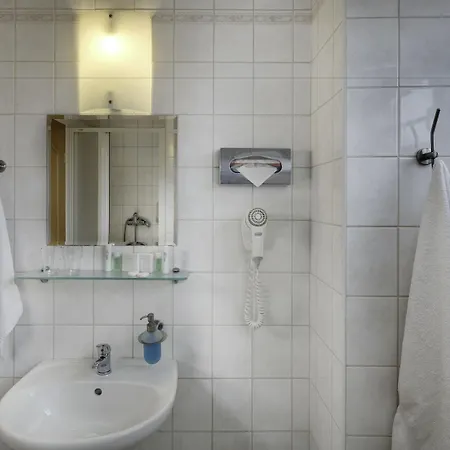 Otel Oya Prag