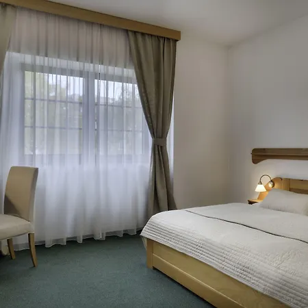 Oya Hotel 3*