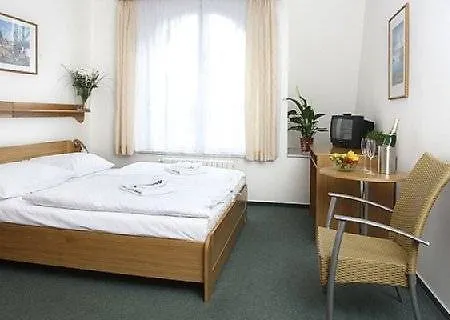 Otel Oya