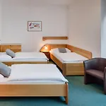 Hotel Oya 3*