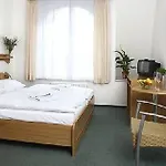 Otel Oya