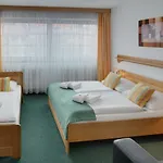 Oya Hotel 3*