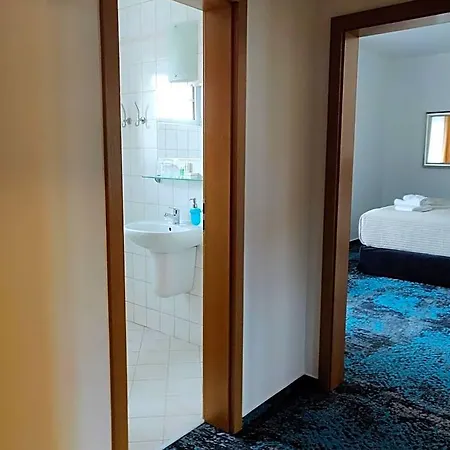 Oya Hotel