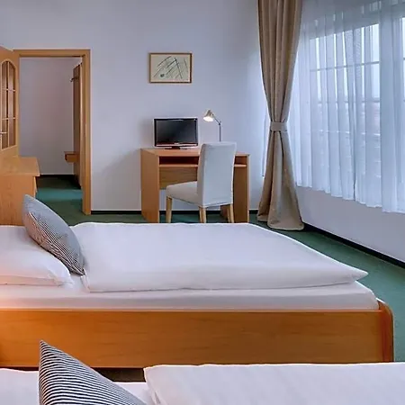 Oya Hotel 3*
