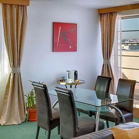 Oya Hotel