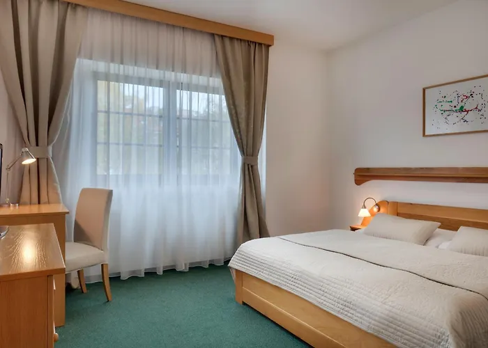 Hotell Oya 3*